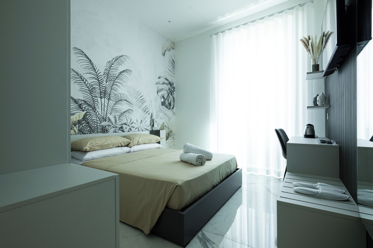 Bedroom 12