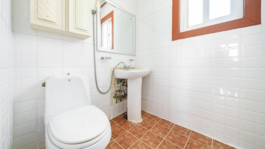 Bathroom 4, Taean Hagampo Coastvalley Pension, Taean