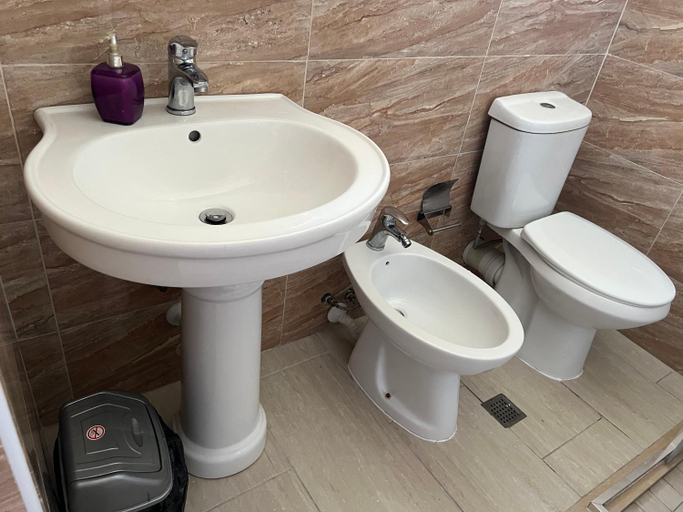 Bathroom 3, Roel 1 -apartments, Vlorës