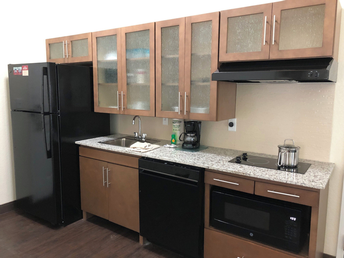 Dining Room 19