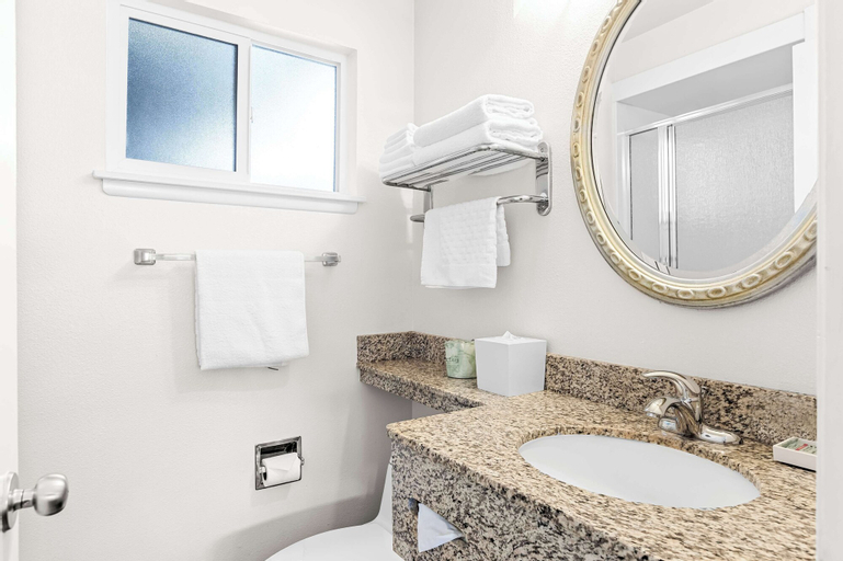Bathroom 6