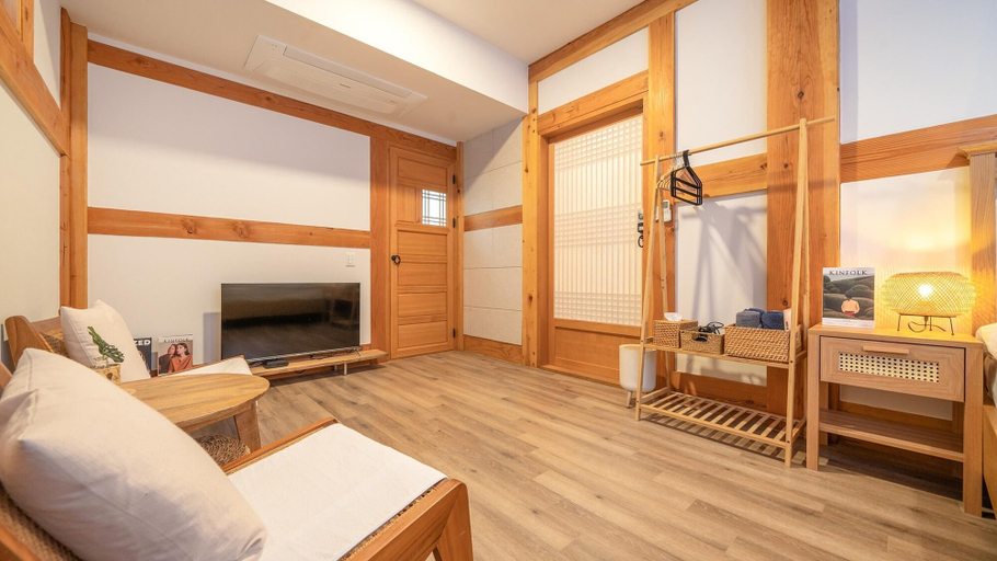 Others 4, Gyeongju Hanokstay Darak, Gyeongju