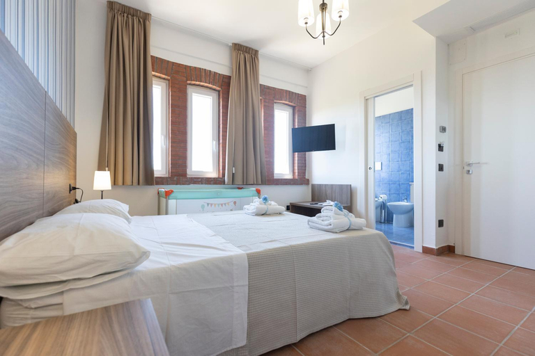 Others 2, Villa Alessandra, Salerno
