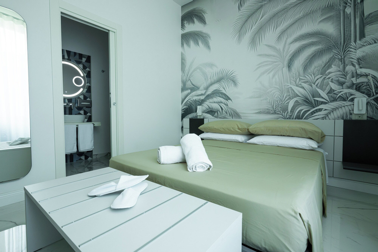 Bedroom 15