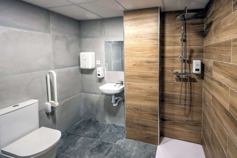 Bathroom 5, SOM HOSTEL BOUTIQUE, Valencia