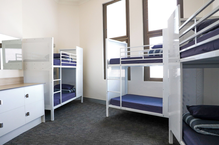 Bedroom 21