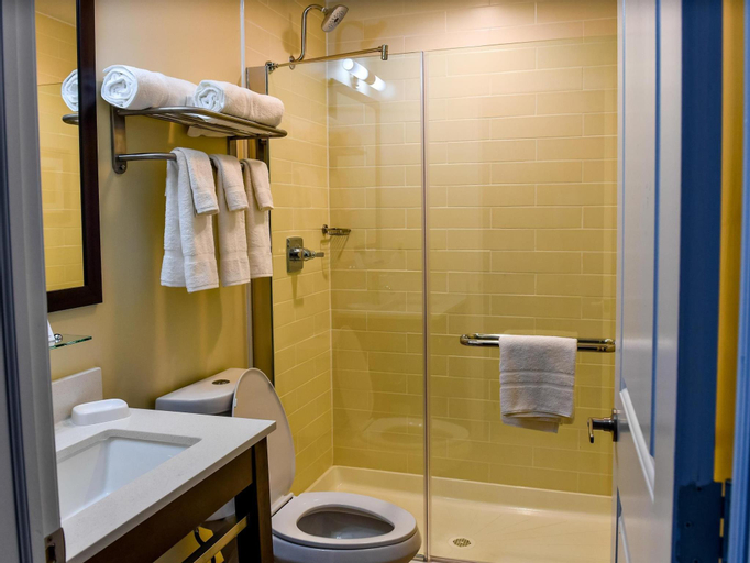 Bathroom 8
