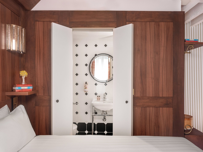 Bedroom 2, Hotel Madeleine de Senlis, Paris