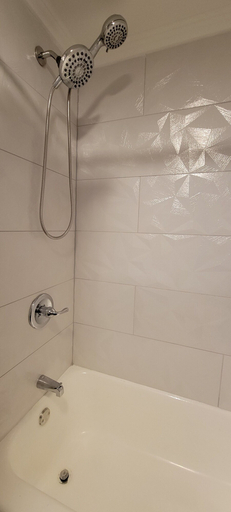 Bathroom 3, Chicago Avenue Inn, Cook