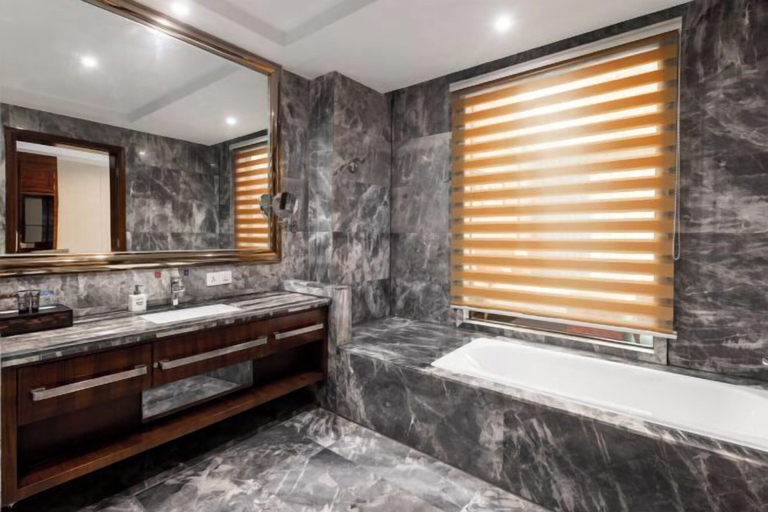 Bathroom 3, Hengrong Holiday Hotel, Chongqing