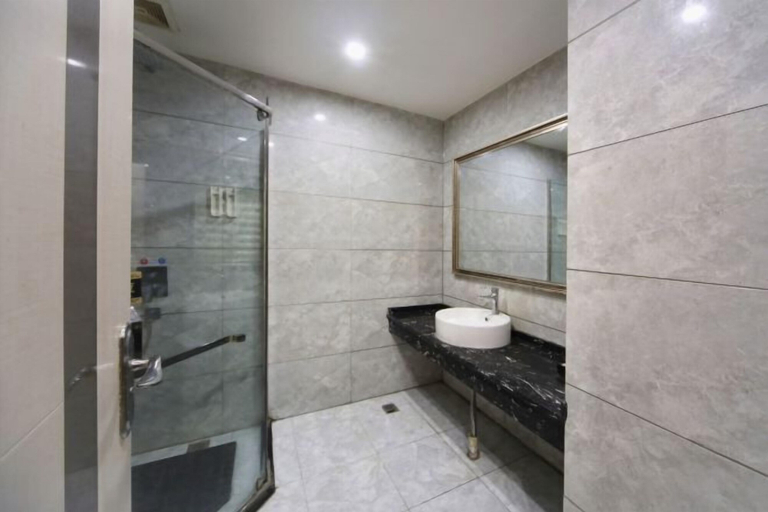 Bathroom 5, Junlan Hotel, Xiangfan