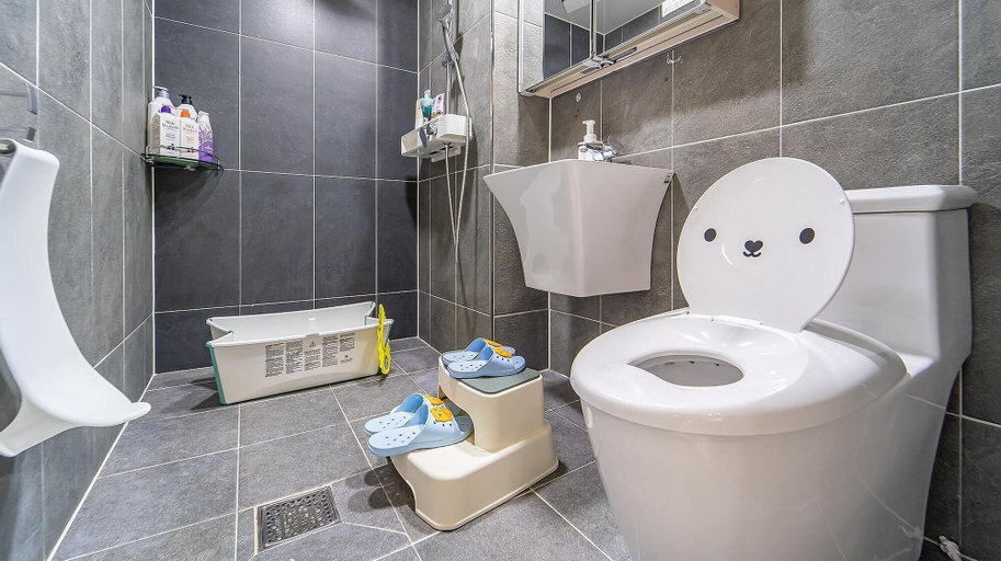Bathroom 3, Yeosu Sea&blue Family Pension, Yeosu