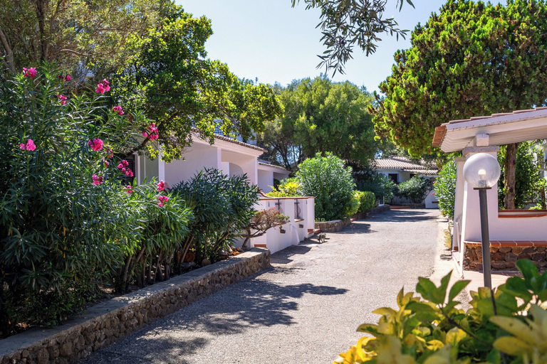 Exterior & Views 2, Alba Dorata Resort, Nuoro