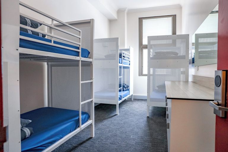 Bedroom 25