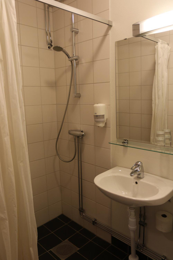 Bathroom 4, Hotell Vilja, Umeå