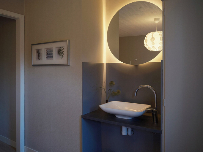 Bathroom 5, Herrestad Bed & Guestroom, Värnamo