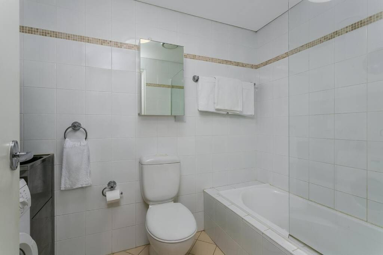 Bedroom 3, WILL1 - Stylish 2-Bed 2-Bath Oasis in Crows Nest Village, Willoughby