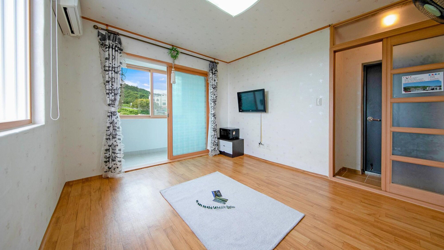 Others 5, Samcheok Donghae Pension, Samcheok