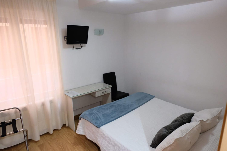 Others 3, Hostal Don Rodrigo, Zamora