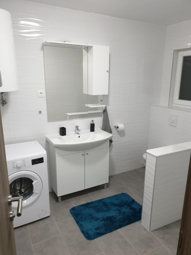 Others 3, Apartman Luna, Baška Voda