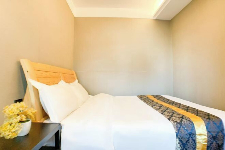 Bedroom 12