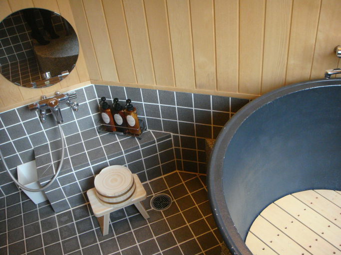 Bathroom 3, Auberge Mizuhaso, Hatsukaichi
