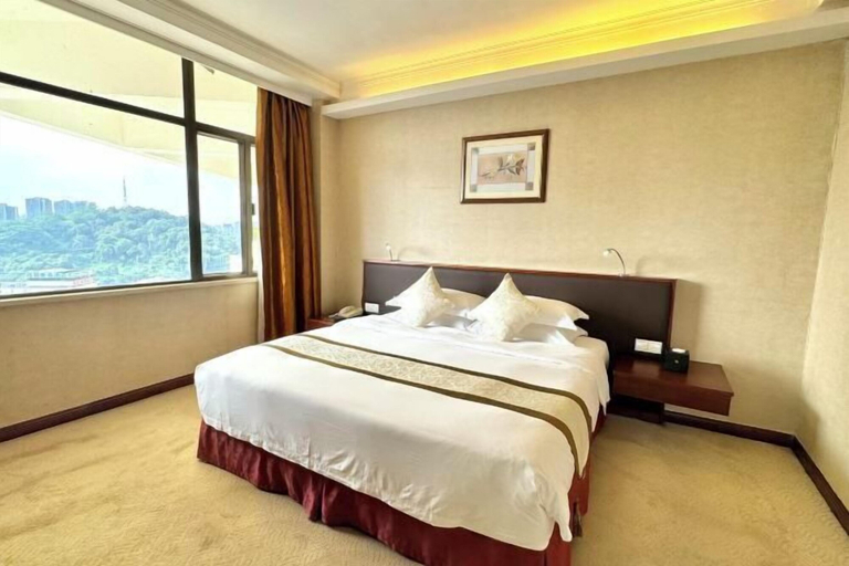 Bedroom 12