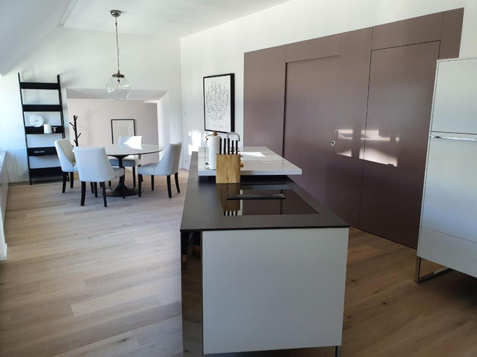 Dining Room 2