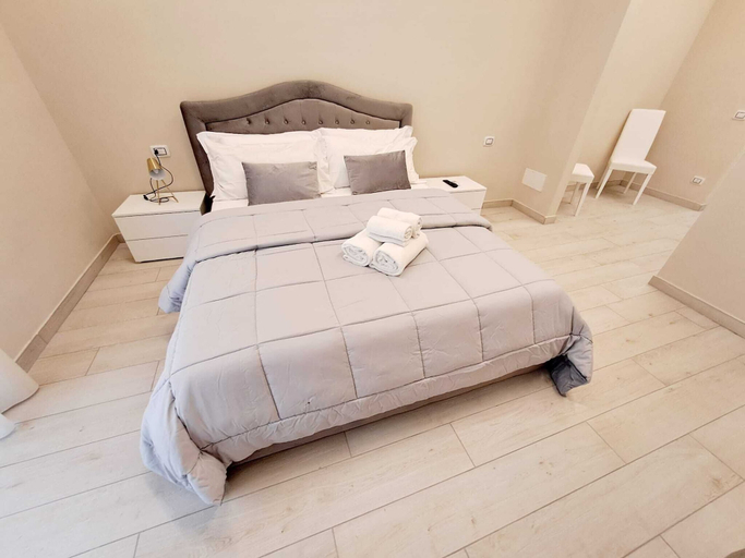 Bedroom 3, B&B POMPEI CENTER LUXURY VIA ROMA, Napoli