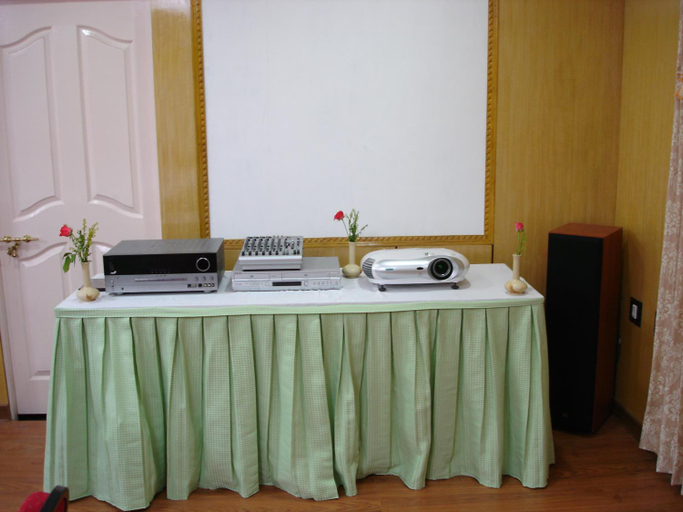 Others 4, Hotel Mount View, Dindigul