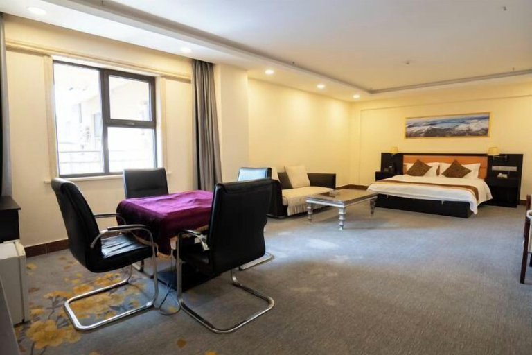 Bedroom 3, Home Inn Yihe Hotel (Changbai Mountain West Scenic Area Distribution Center Store, Baishan