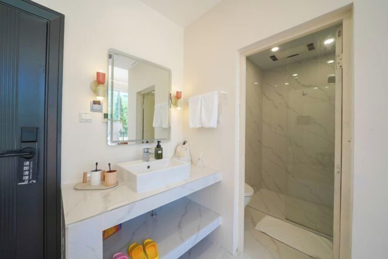 Bathroom 3, Moganshan Yinwujie bamboo forest and spring·Resort hotel, Huzhou