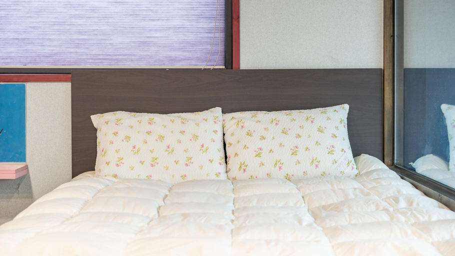 Bedroom 3, Gapyeong Poin Poolvilla Pension, Gapyeong