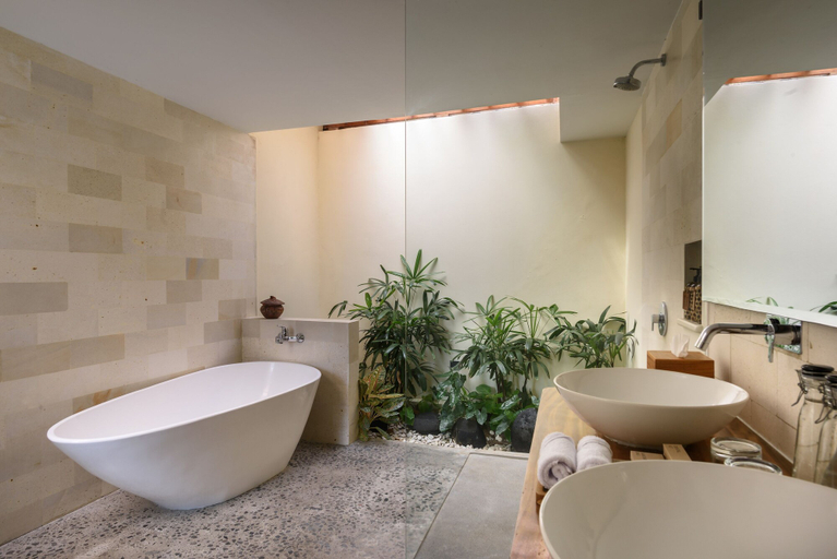 Bathroom 4, Anandathu Villas, Badung