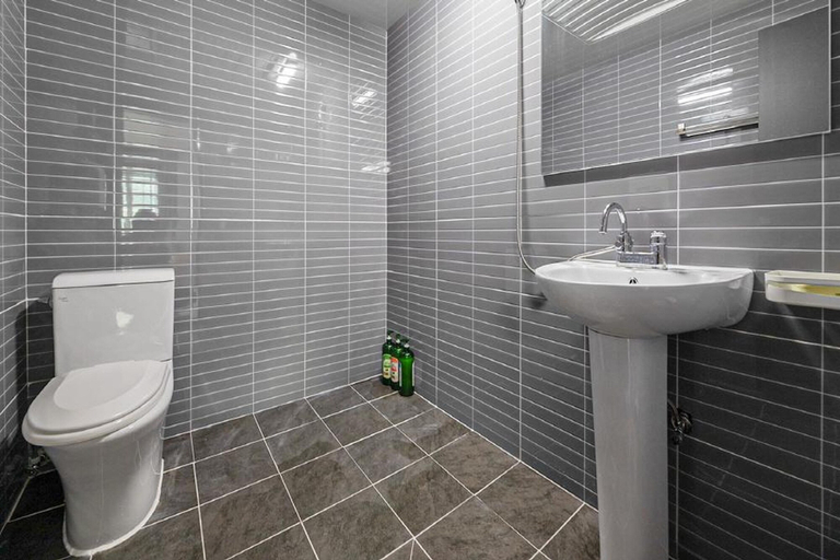 Bathroom 4, Gapyeong Four Season Pension, Gapyeong