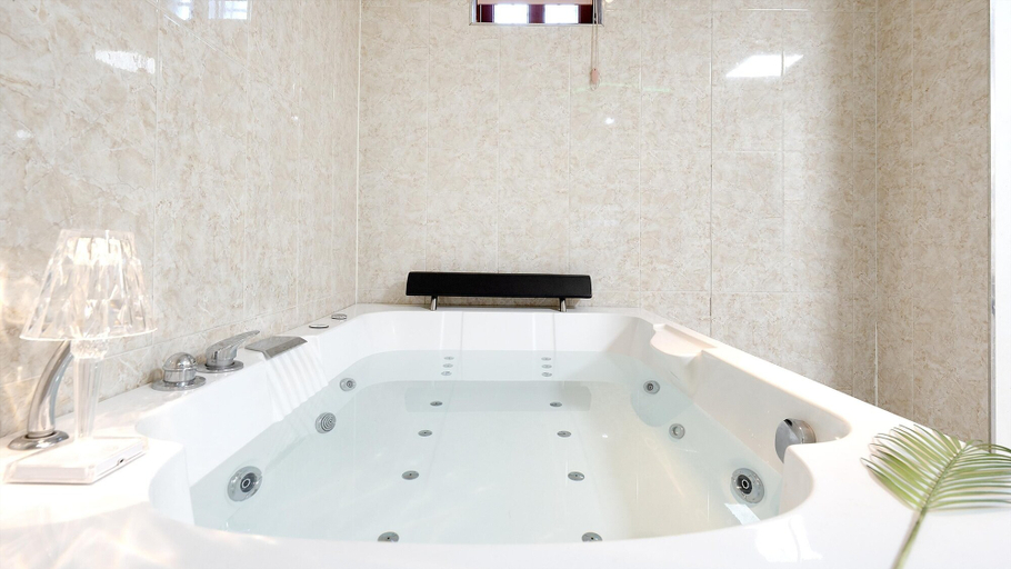 Bathroom 3, Gapyeong Amor Pension, Gapyeong