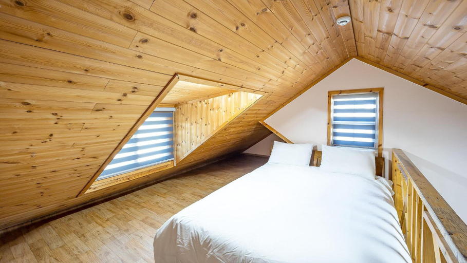 Bedroom 4, Gangneung Haeramchaepension, Gangneung