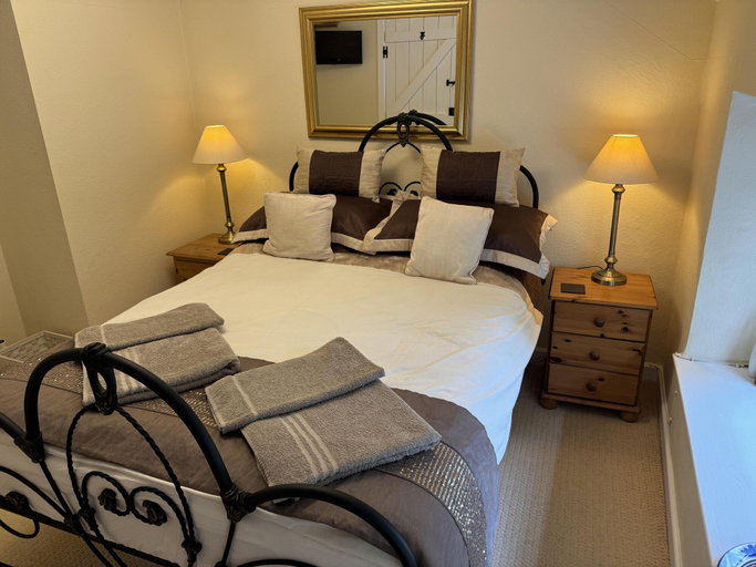 Room 5, Beautiful cottage - 3 Bedrooms & 3 Bathrooms, Derbyshire