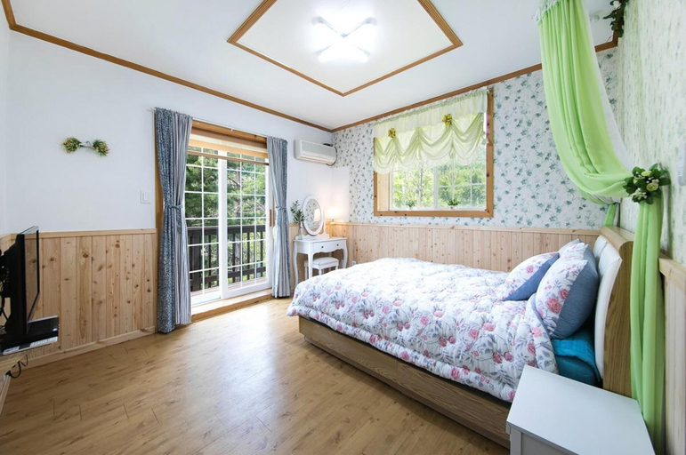 Bedroom 3, Pyeongchang Secret Garden Pension, Pyeongchang