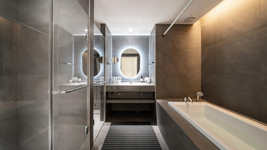 Bathroom 2, Goseong Gyeoulbada Ocean View Pension, Goseong
