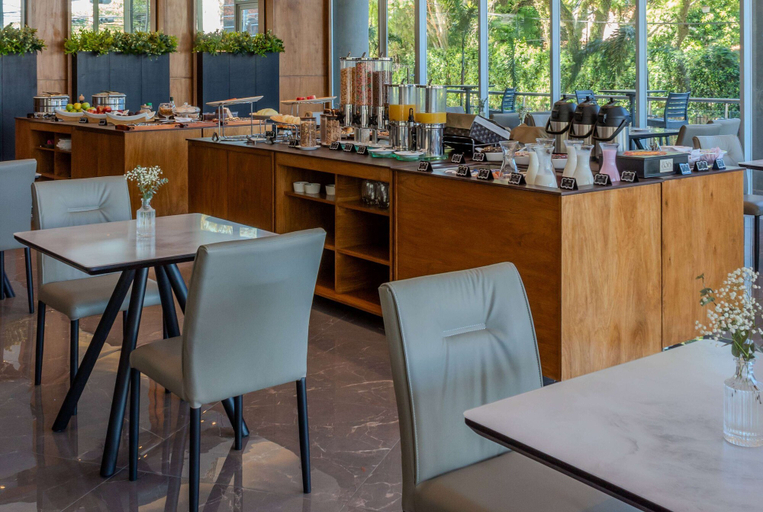 Food & Drinks 5, Tryp By Wyndham Asuncion, Asunción