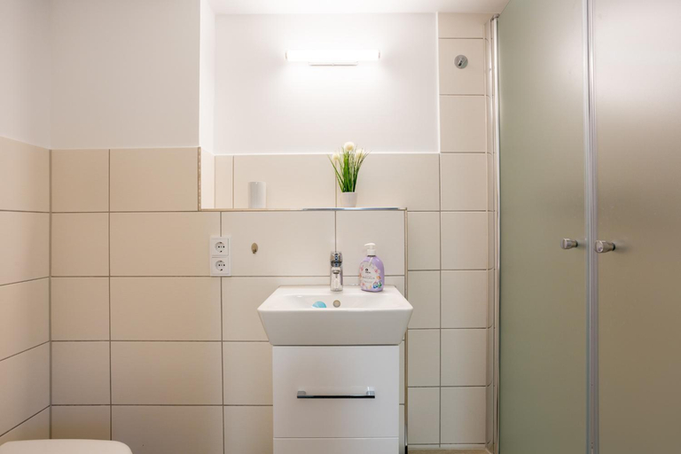Bathroom 5, Gastezimmer Teltow, Potsdam-Mittelmark