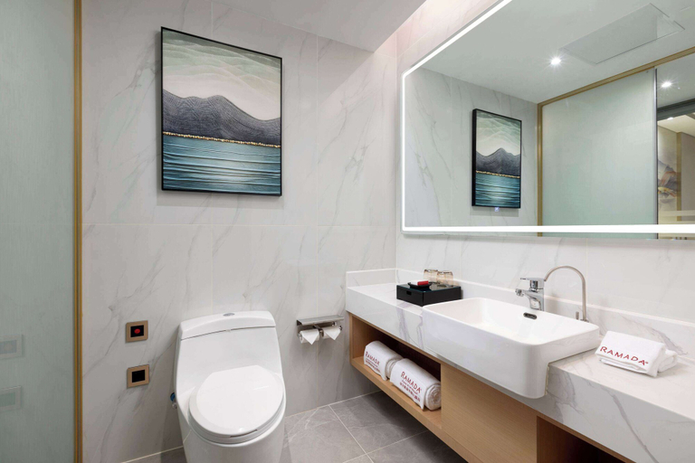Bathroom 4, Ramada by Wyndham Changsha East, Changsha