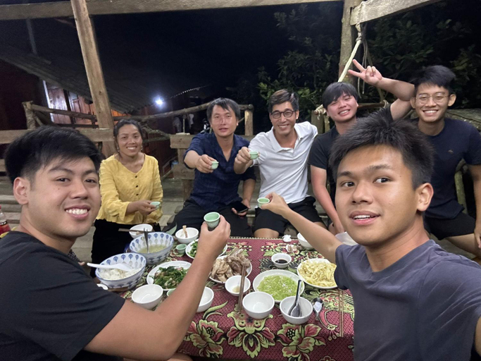 Food & Drinks 2, Zoo si homestay, Sa Pa