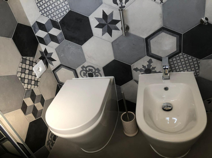 Bedroom 3, Appartamento Spotorno con ampio terrazzo attrezzato anche con angolo cottura, Savona