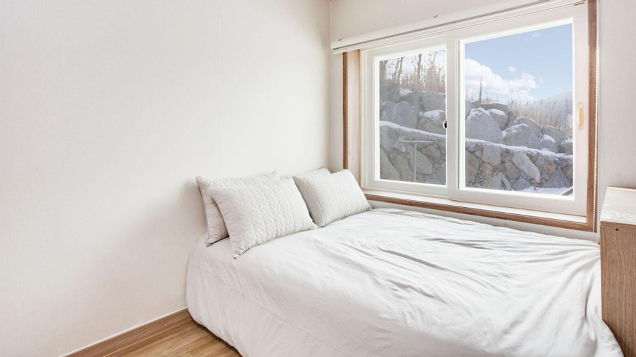 Bedroom 21