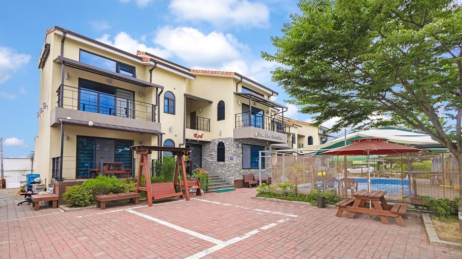 Exterior & Views 2, Gyeongju The One Pension, Gyeongju