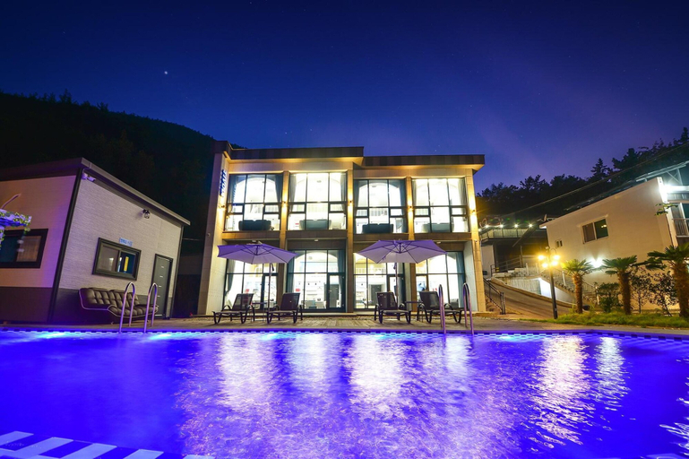 Exterior & Views 2, Yeosu Tivoli Pension, Yeosu