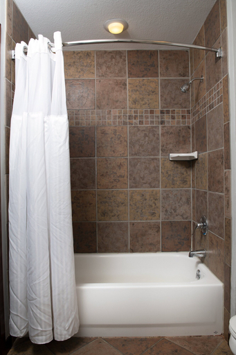 Bathroom 5, Club Wyndham Glacier Canyon, Sauk