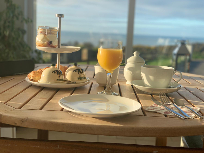 Food & Drinks 5, Follies Suites Ballyvoile
